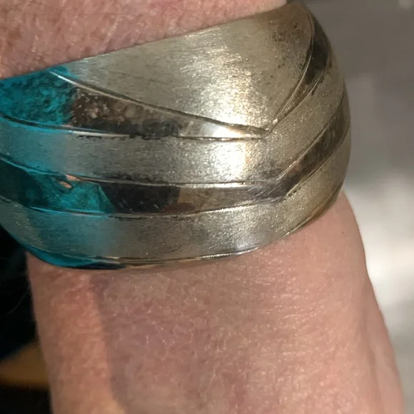 Cuff bracelet* - Picture 3 of 6